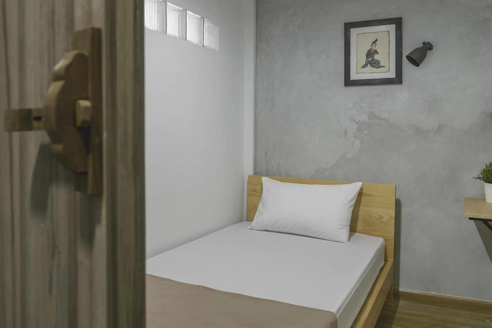 Ora Hostel Bangkok Exteriör bild